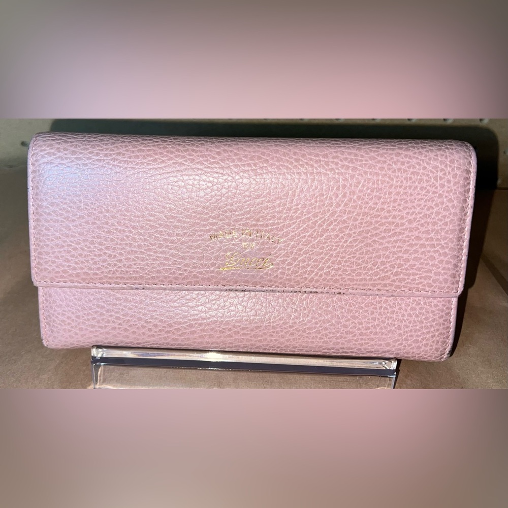 EUC Gucci Swing long wallet in light pink
